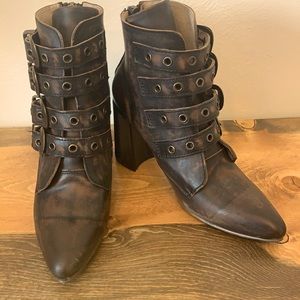 Freebird Jayden size 8